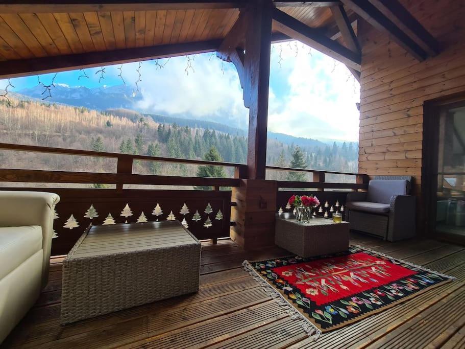 Pensiune Subcrai Cu Centru Spa Zărneşti Exteriér fotografie